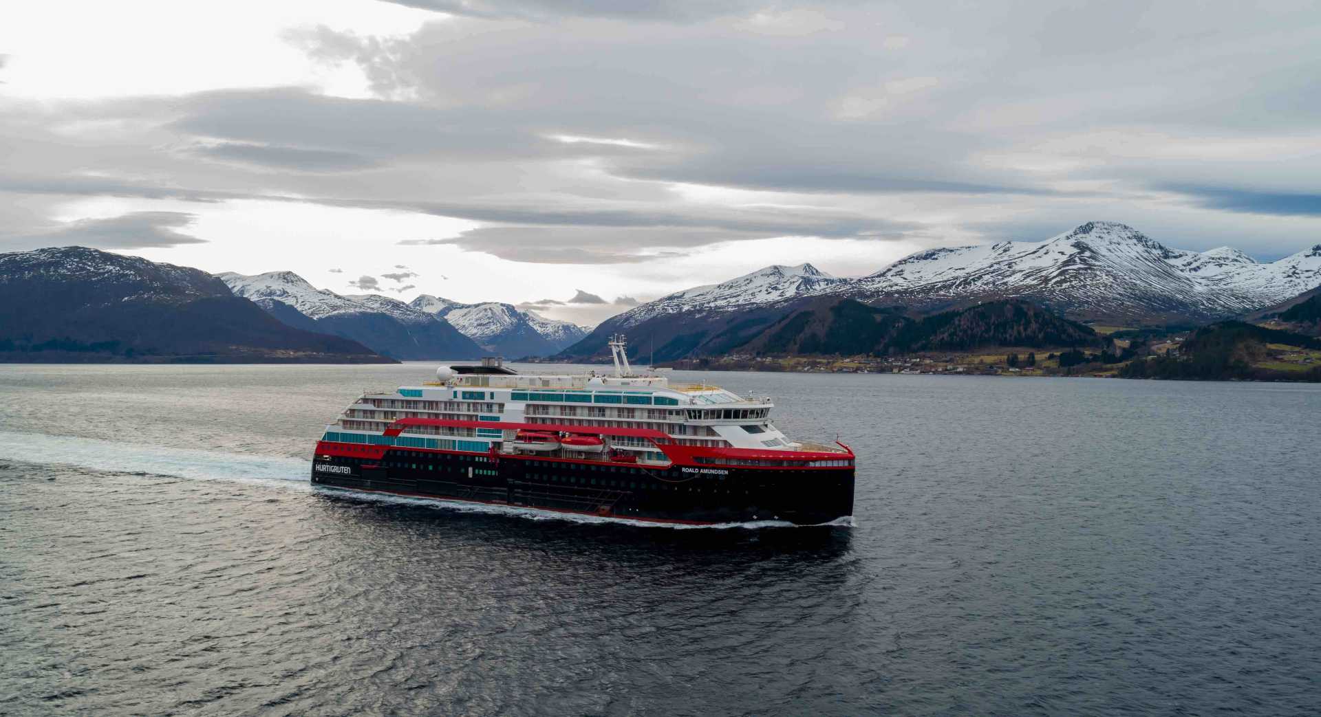 Reporting Q1 Loss Hurtigruten Sees Strong Demand For 2022 And Beyond Seatrade Cruise Com [ 1043 x 1920 Pixel ]